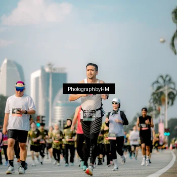 Runner Photo 6711436