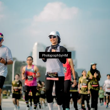 Runner Photo 6711444