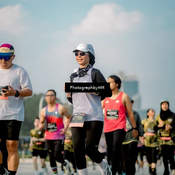 Runner Photo 6711445