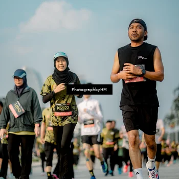 Runner Photo 6711454