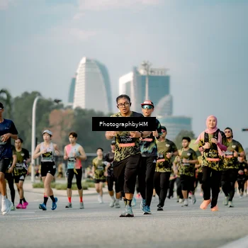 Runner Photo 6711483