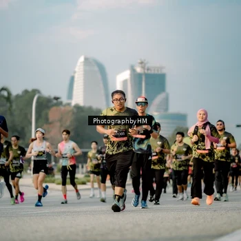 Runner Photo 6711486