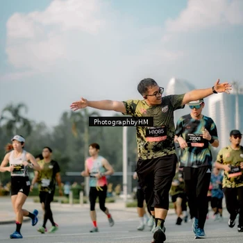 Runner Photo 6711497