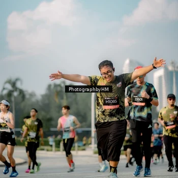 Runner Photo 6711499