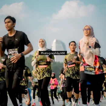 Runner Photo 6711518
