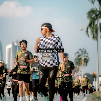 Runner Photo 6711532