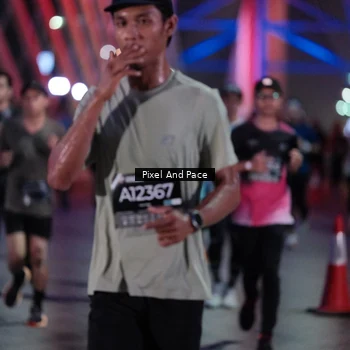 Runner Photo 6713495