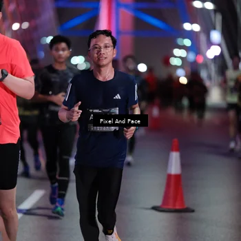 Runner Photo 6713697