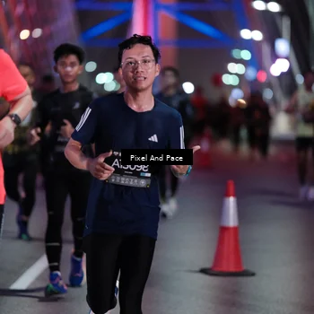 Runner Photo 6713699