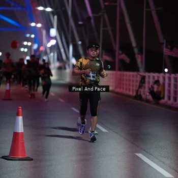 Runner Photo 6713708