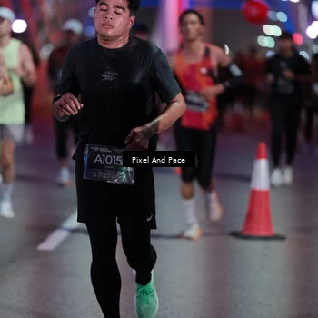Runner Photo 6713819