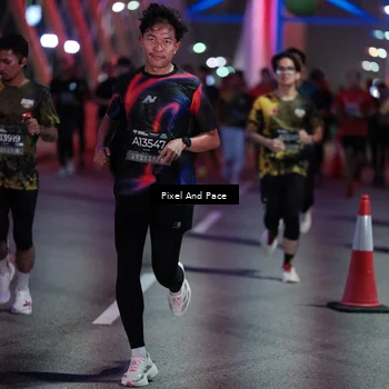 Runner Photo 6714011