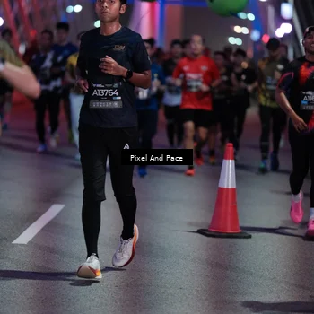 Runner Photo 6714041
