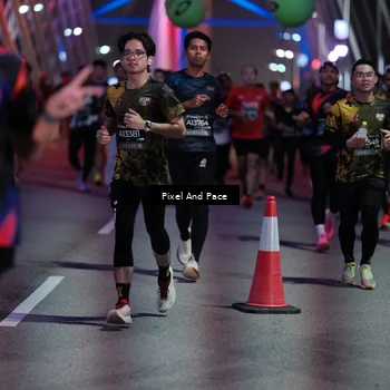 Runner Photo 6714046