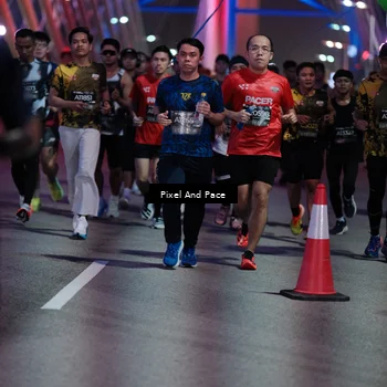 Runner Photo 6714049