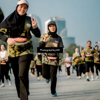 Runner Photo 6714071