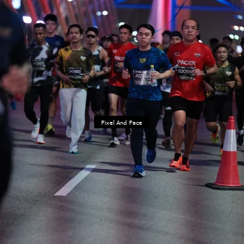 Runner Photo 6714072