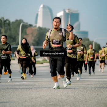 Runner Photo 6714089