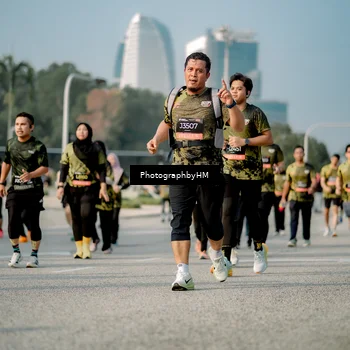 Runner Photo 6714090