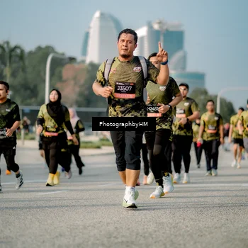 Runner Photo 6714092