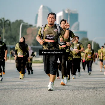 Runner Photo 6714093