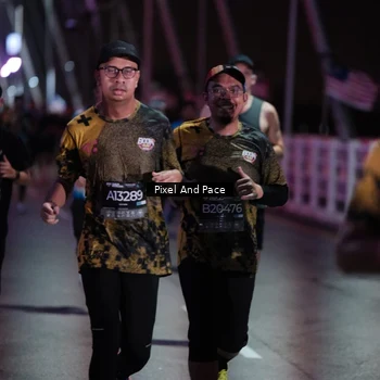 Runner Photo 6714104
