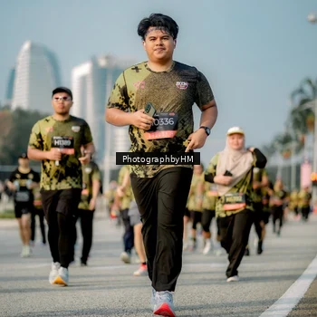Runner Photo 6714110