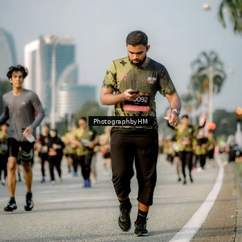 Runner Photo 6714114
