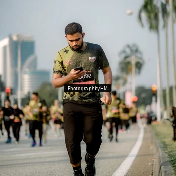 Runner Photo 6714118