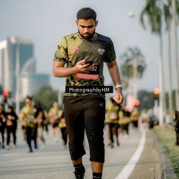 Runner Photo 6714124