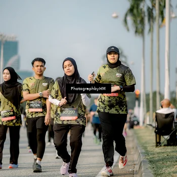 Runner Photo 6714158