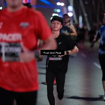 Runner Photo 6714165
