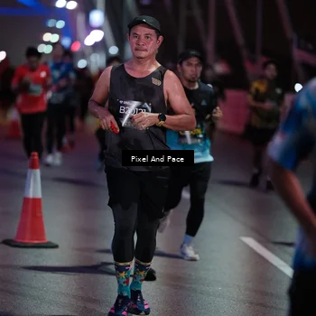 Runner Photo 6714171