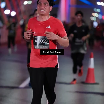 Runner Photo 6714172