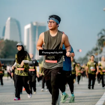 Runner Photo 6714178