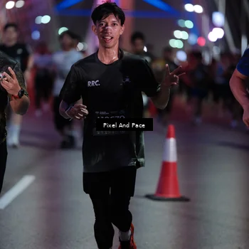 Runner Photo 6714196