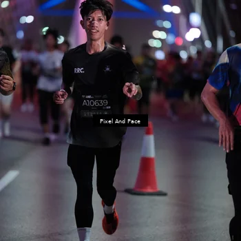 Runner Photo 6714208