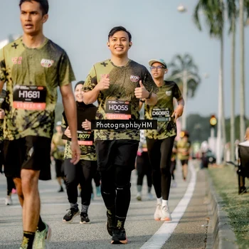 Runner Photo 6714218