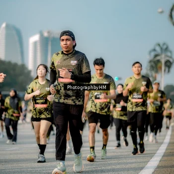 Runner Photo 6714219