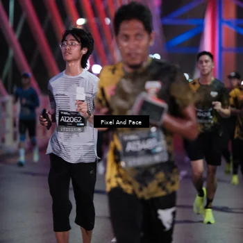 Runner Photo 6714224