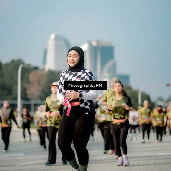Runner Photo 6714254