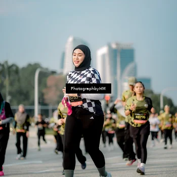 Runner Photo 6714267