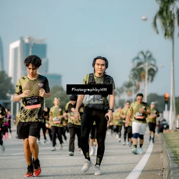 Runner Photo 6714272