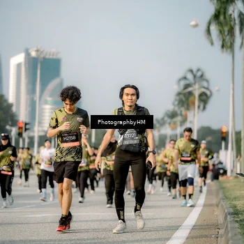 Runner Photo 6714273