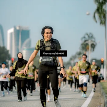 Runner Photo 6714298