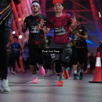 Runner Photo 6714307