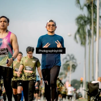 Runner Photo 6714328