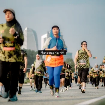 Runner Photo 6714343