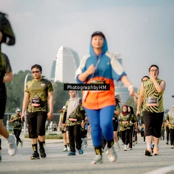 Runner Photo 6714356