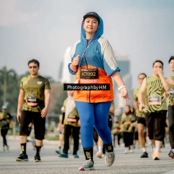 Runner Photo 6714367